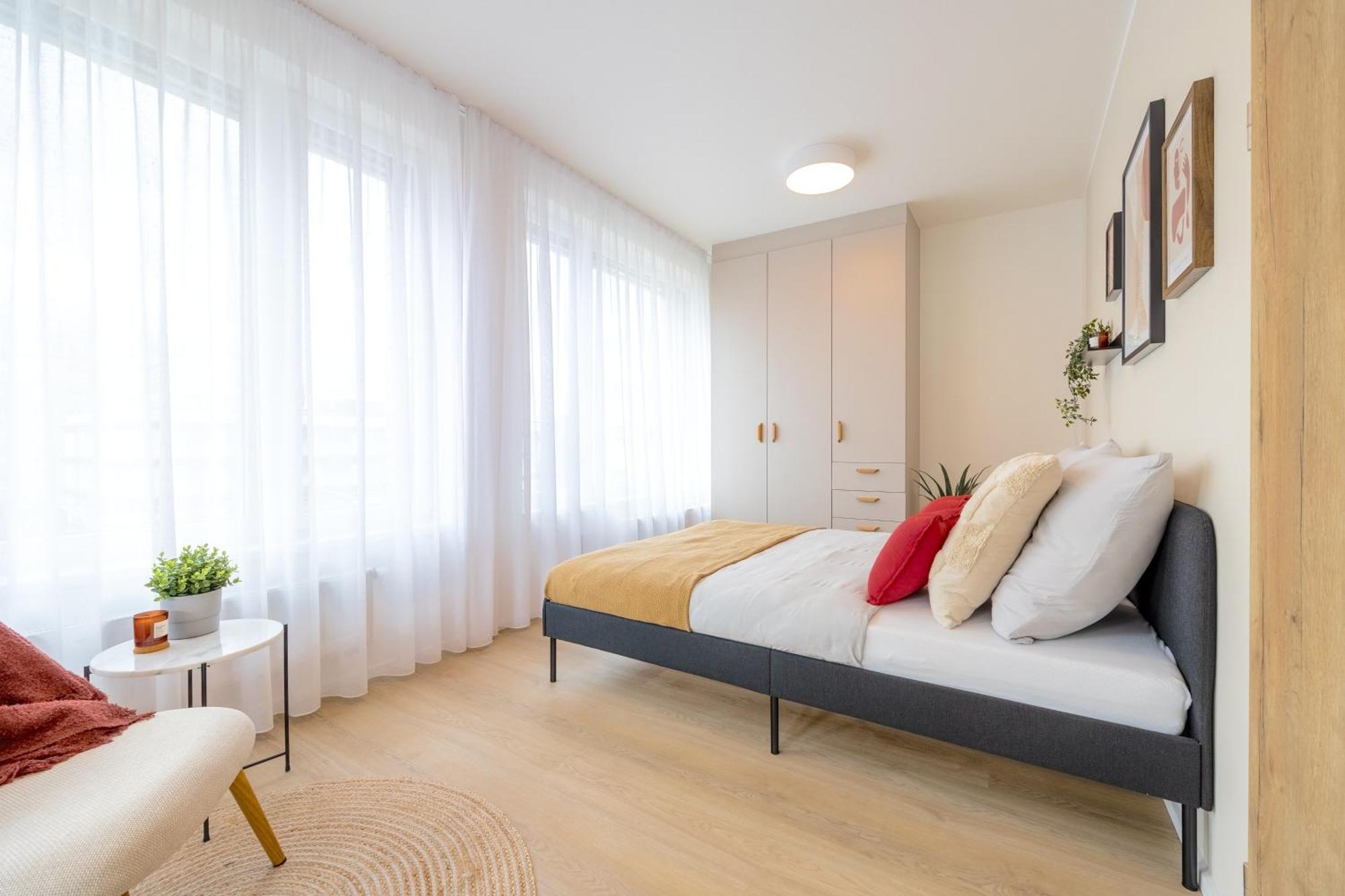 Апартаменты Bright 2Br - 5Th Floor, Balcony, Free Parking By Gravity Прага Экстерьер фото