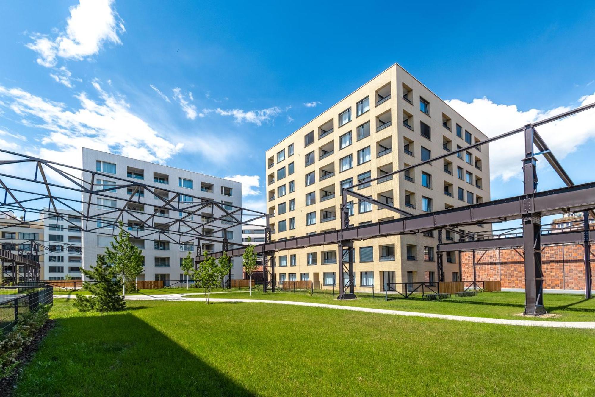 Апартаменты Bright 2Br - 5Th Floor, Balcony, Free Parking By Gravity Прага Экстерьер фото